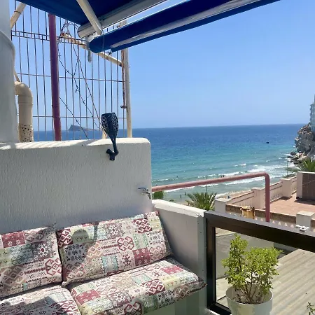 Beautiful Seafront Apartment *