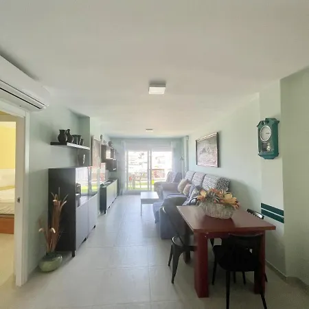 Beautiful Seafront Apartment Apartment