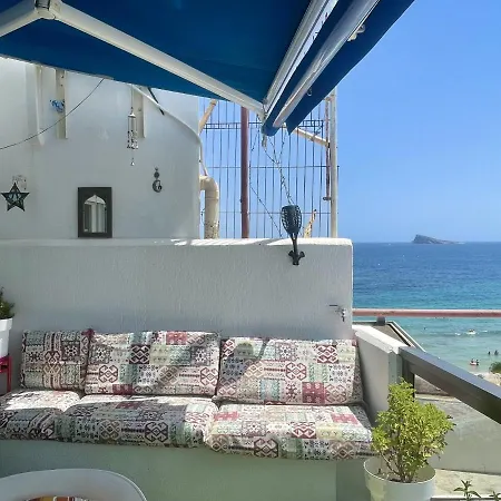 Beautiful Seafront Apartment Benidorm